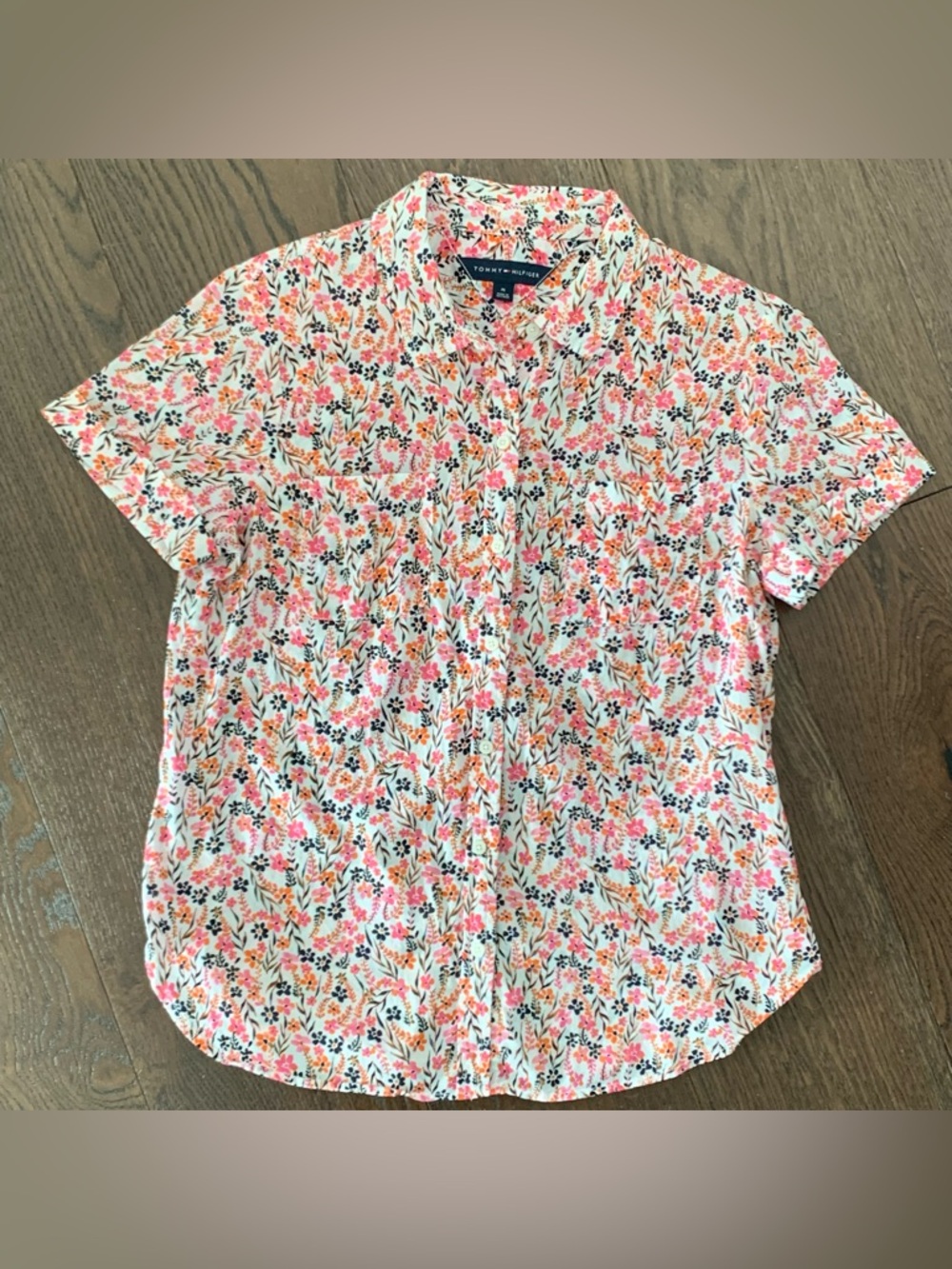 Women’s Tommy Hilfiger Pink Floral Short-Sleeve Button-Up Shirt
